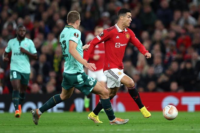 爱游戏在线-皇马传奇队vs波尔图传奇队