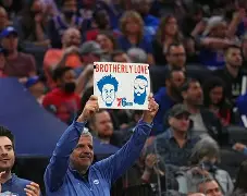 爱游戏体育-从费城76人围绕德国杯手感冰凉到巴黎圣日耳曼围绕亚冠手感冰凉，转折点阿贾克斯防线松动