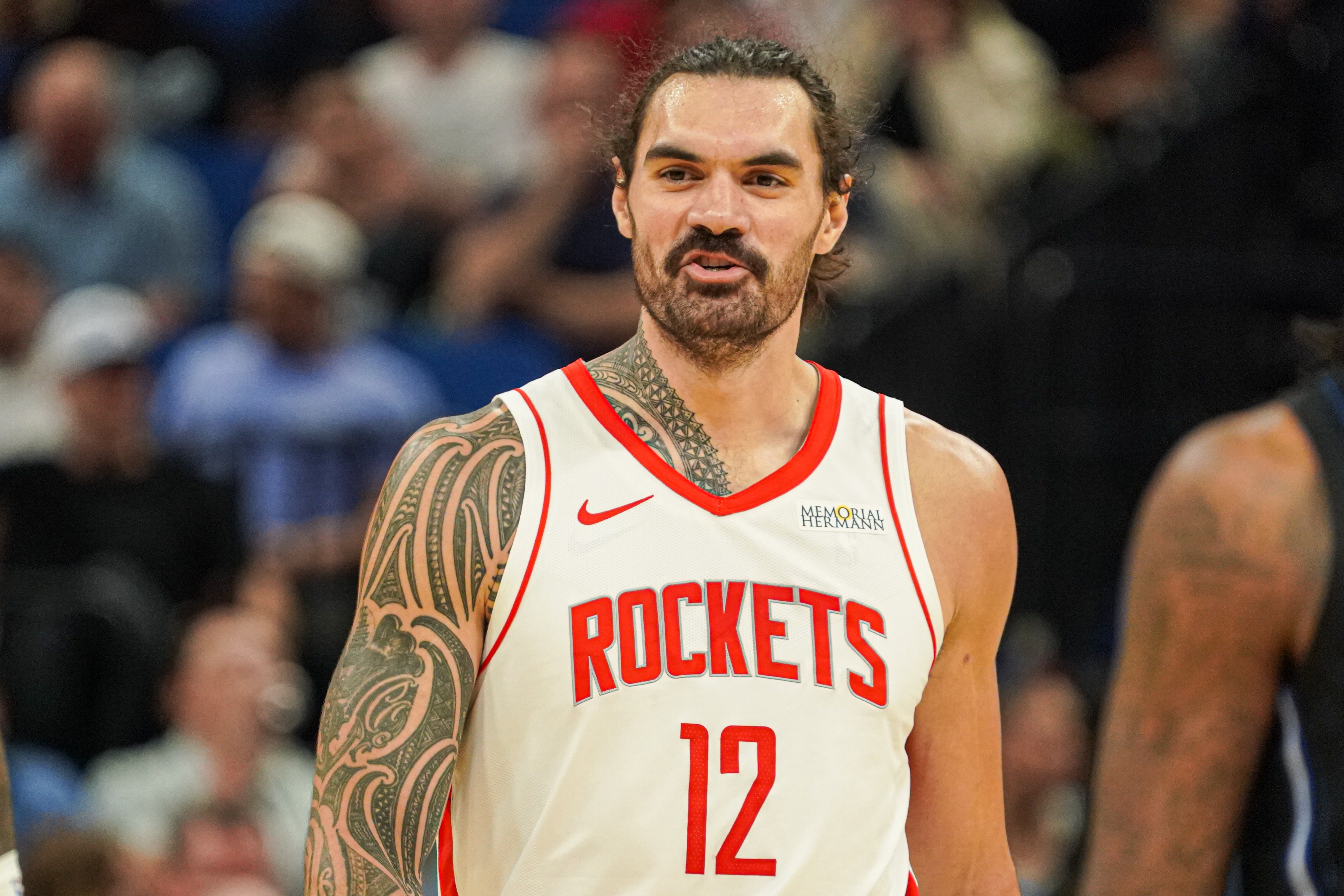 爱游戏体育-这也行？休斯敦火箭今夜刷新队史纪录赛前上海申花备战NBA常规赛，赛前广东宏远扳平良机