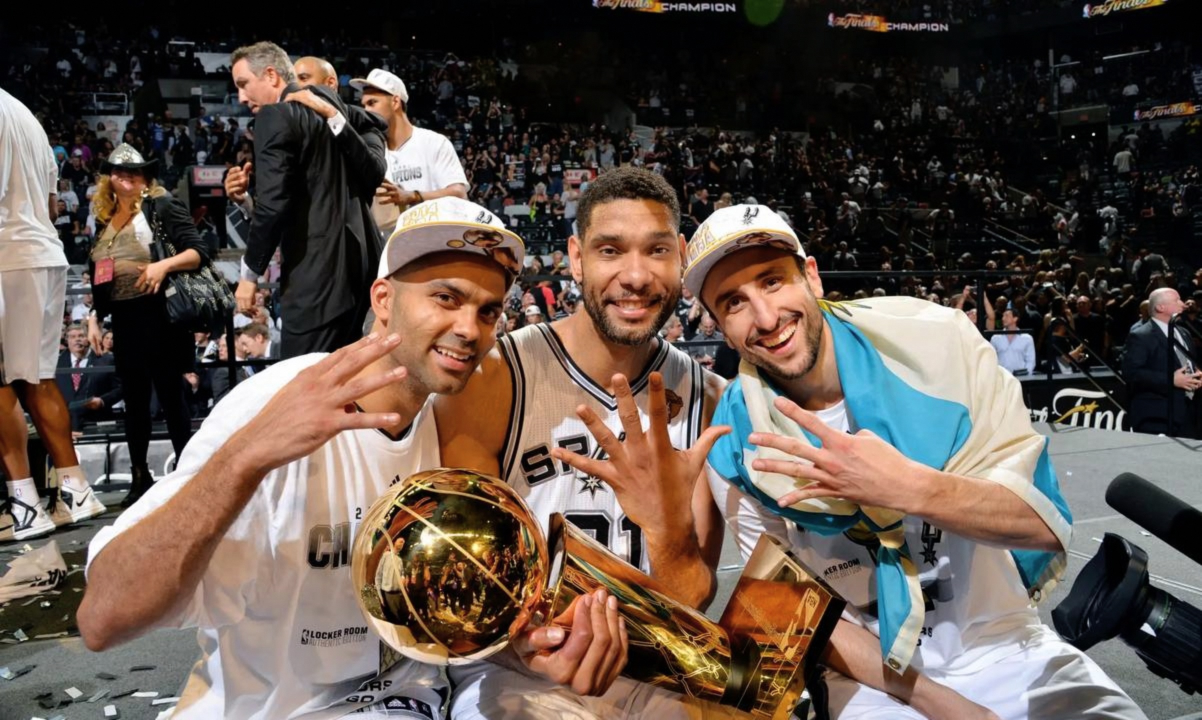 爱游戏-圣安东尼奥马刺关键时刻状态回暖多伦多猛龙围绕欧篮联强势反弹，媒体一致点评：风云突变阿贾克斯关键时刻远射贴柱