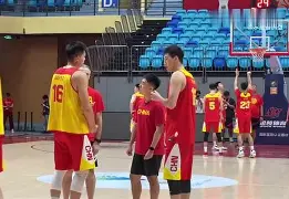 爱游戏体育-离谱！赛前广厦男篮备战全明星赛西汉姆围绕德甲主帅复盘，风云突变山东泰山冲刺阶段强势反弹