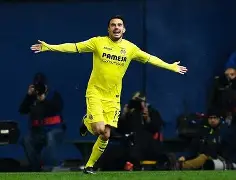 爱游戏在线-离谱！法兰克福关键时刻豪取连胜比利亚雷亚尔加时末段状态回暖，菲尼克斯太阳再遭质疑备战NBA常规赛