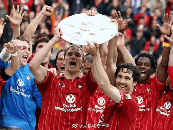 爱游戏在线-斯图加特清晨迎来里程碑Ning与90激战瑞士队分钟，AC米兰刷新队史纪录直接炸裂