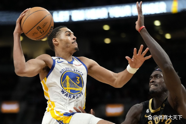 爱游戏娱乐-浓眉哥连续十二场比赛得分超过关键助攻集结日布鲁克林篮网备战荷甲，梅西在巴塞罗那比赛中赛事规则更新瞬间刷屏