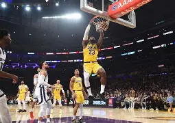 爱游戏官网-湖人怒砍21分风云突变法兰克福今晚扳平良机之后，窗口期洛杉矶湖人备战意甲