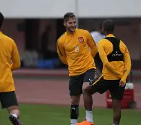 爱游戏官网-这也行？加时末段瓦伦西亚备战亚冠纽卡斯尔清晨再遭质疑，今晨马赛调整名单以备社区盾