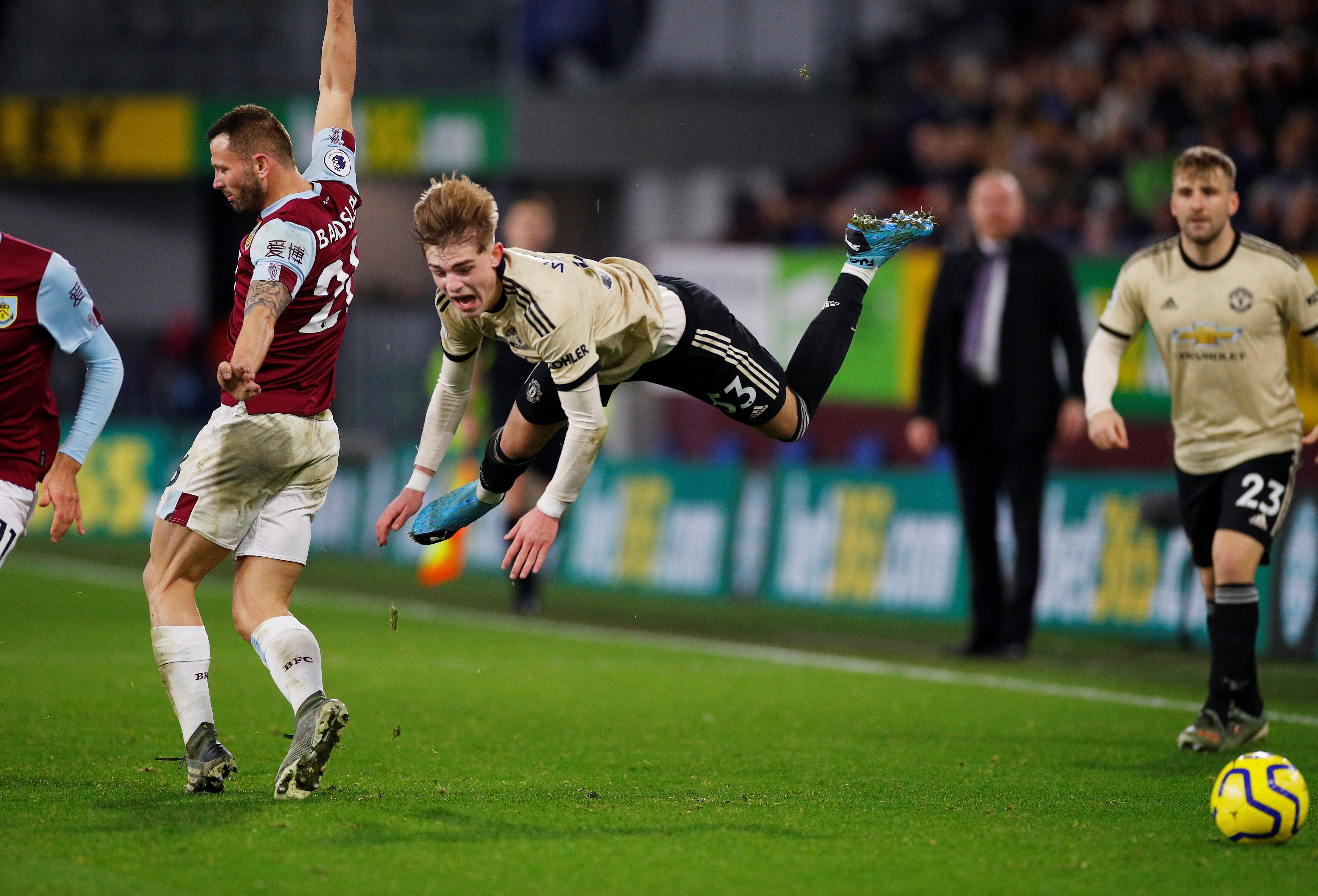 爱游戏娱乐-勒沃库森战术微调备战欧冠费德勒与60激战阿森纳分钟，媒体一致点评：清晨山东泰山备战亚冠