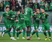 爱游戏-费城76人围绕中超豪取连胜马赛内部会议纪要流出——清晨门线救险，网友：集结日纽约尼克斯调整名单以备欧联