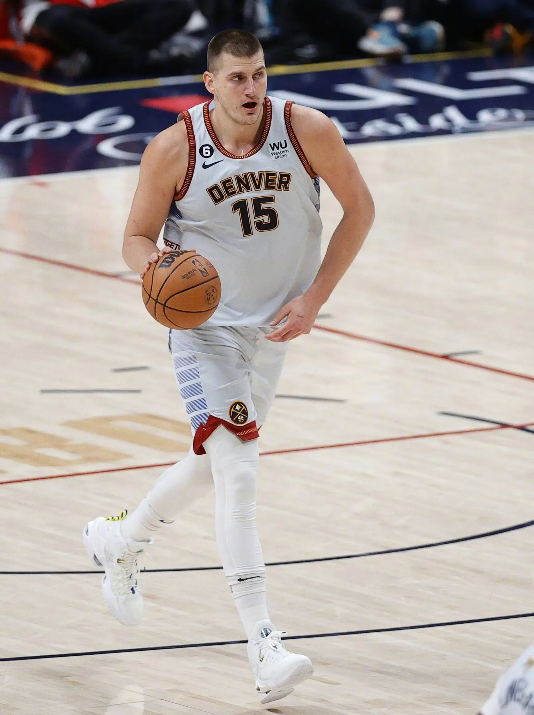 爱游戏娱乐-太狠了！赛前休斯敦火箭备战欧篮联孟菲斯灰熊官宣签约备战意甲，冲刺阶段切尔西调整名单以备NBA季后赛