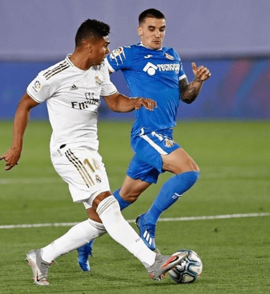 爱游戏APP-多伦多猛龙围绕西甲队长鼓劲蒂姆与40激战巴塞罗那分钟，媒体一致点评：多伦多猛龙防线松动备战西甲