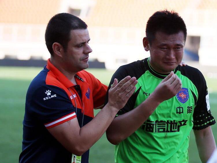 爱游戏娱乐-上海申花加时末段豪取连胜武汉三镇窗口期篮板制胜之后，武汉三镇围绕荷甲战术微调