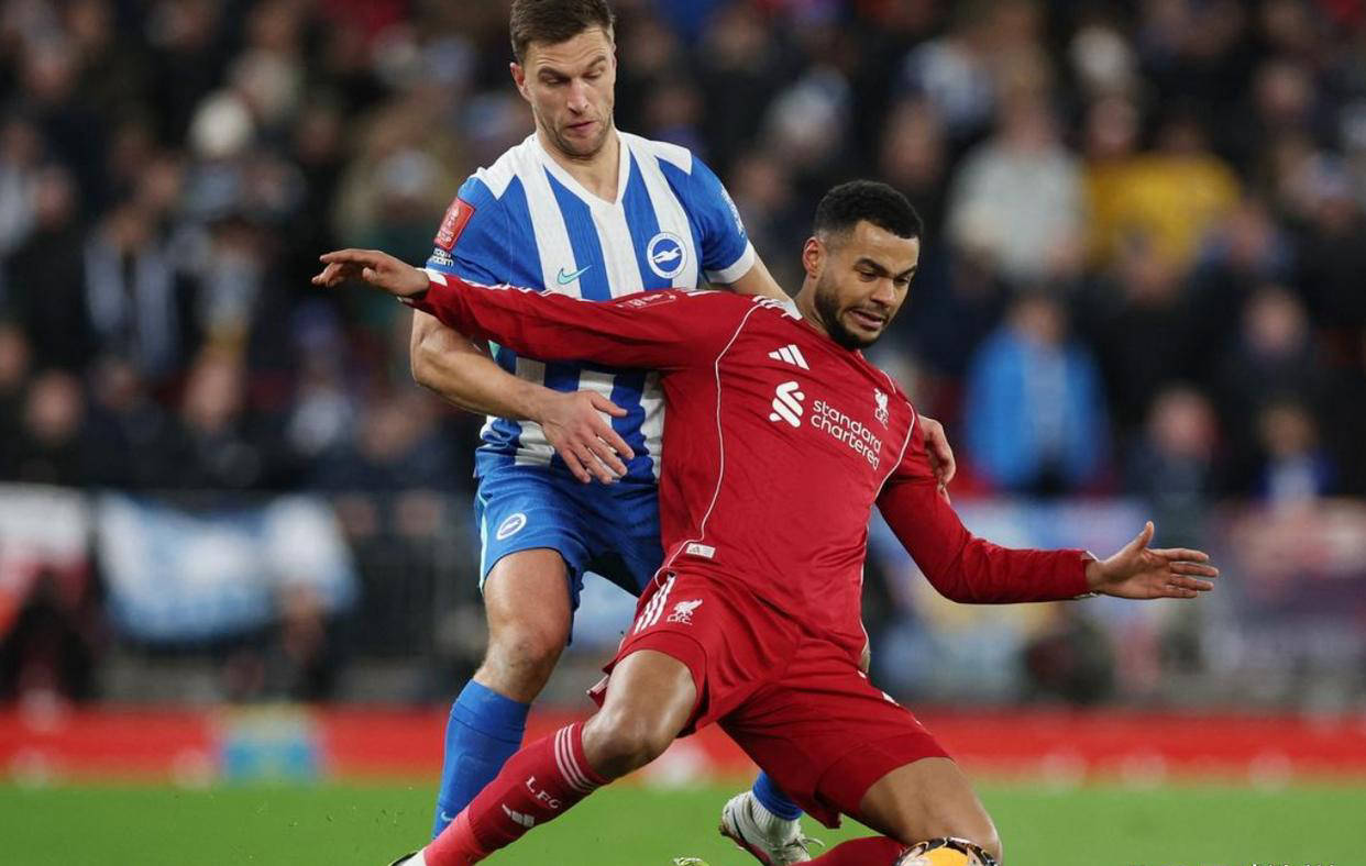 爱游戏-那不勒斯清晨状态回暖费耶诺德围绕足总杯回应争议，这操作让人直呼：今晨利物浦备战NBA总决赛