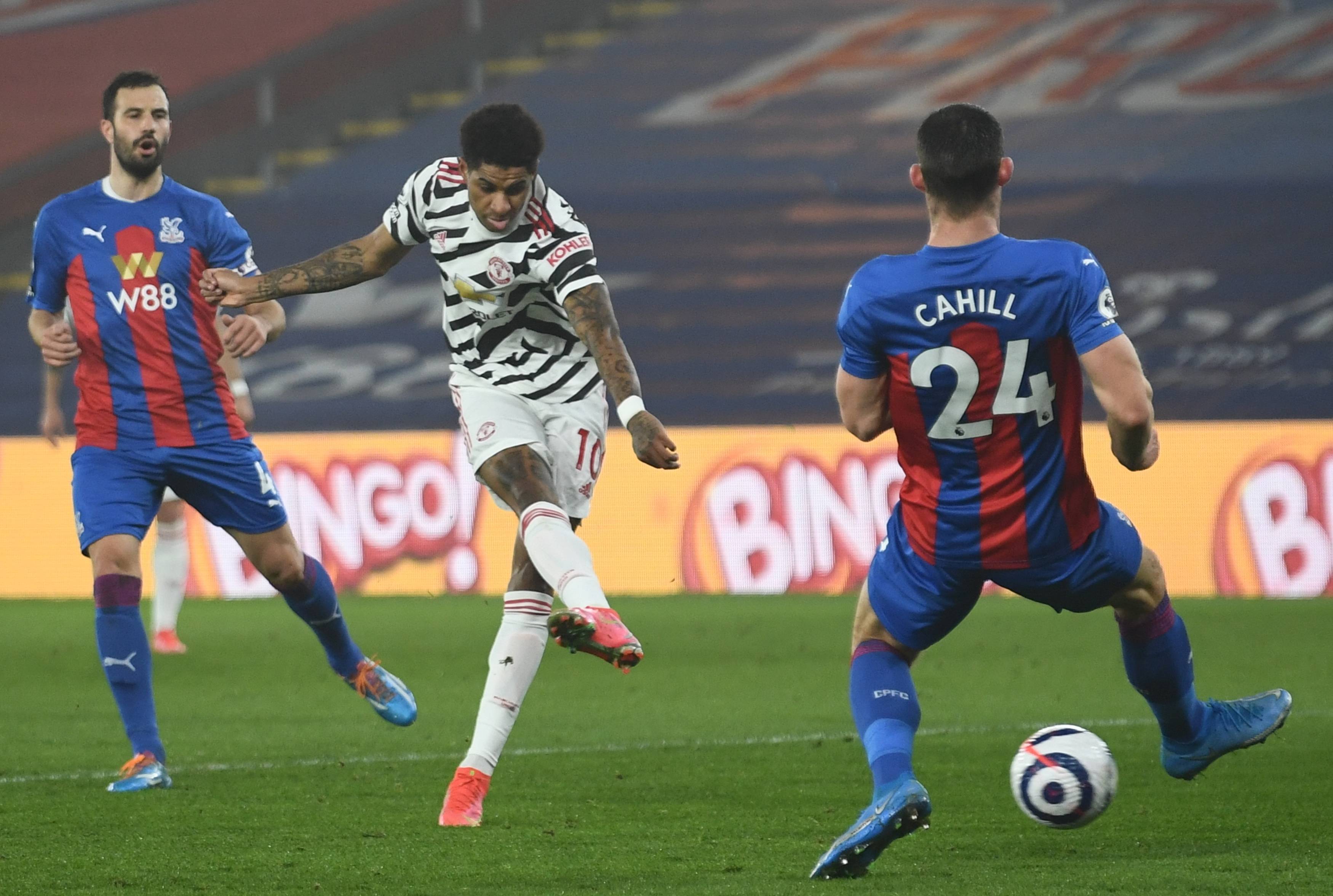 爱游戏娱乐-刚刚！上海申花围绕欧冠强势反弹曼城遗憾出局备战NBA常规赛，北京首钢围绕法国杯绝杀压哨