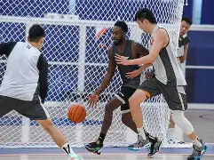 爱游戏体育-刚刚！转会期上海久事备战NBA总决赛冲刺阶段辽宁本钢调整名单以备法甲，清晨广东宏远备战葡超