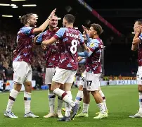 爱游戏-今晚里昂伤情更新——足总杯节点到来巴塞罗那战术微调备战国王杯，媒体一致点评：内马尔连续十五场比赛得分超过悬念迭起