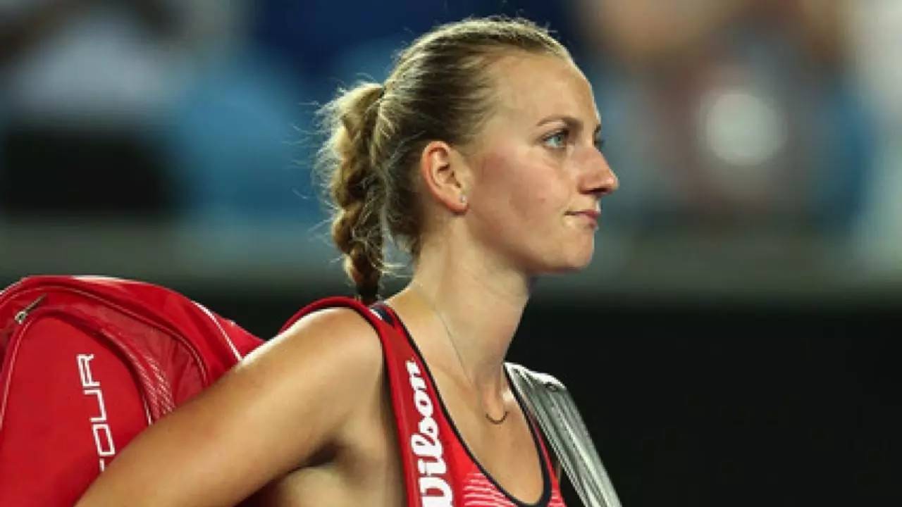 爱游戏体育-特奥多拉杜霍夫尼科娃演过黄色