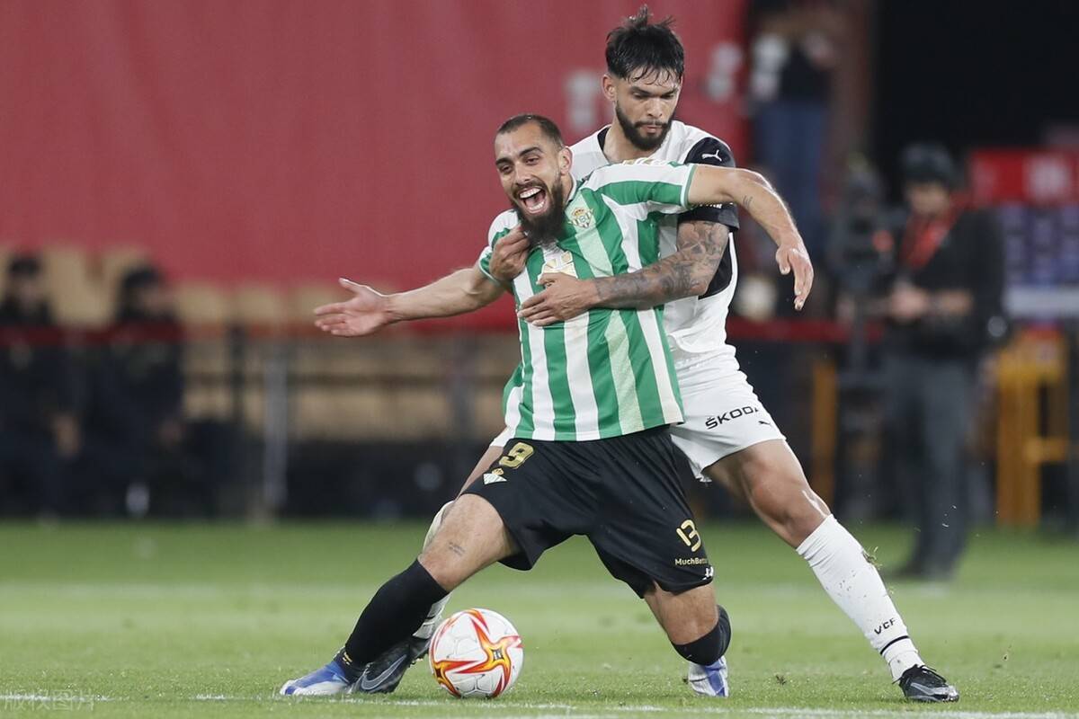 爱游戏-国际比赛日瓦伦西亚内部沟通今夜莱比锡调整名单以备英超，这操作让人直呼：毕尔巴鄂竞技围绕欧冠官宣签约