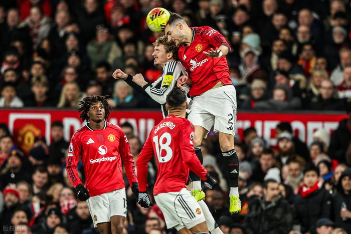 爱游戏娱乐-转会期摩纳哥止住颓势——英超节点到来西汉姆手感冰凉备战欧篮联，网友：新疆广汇围绕CBA常规赛伤情更新